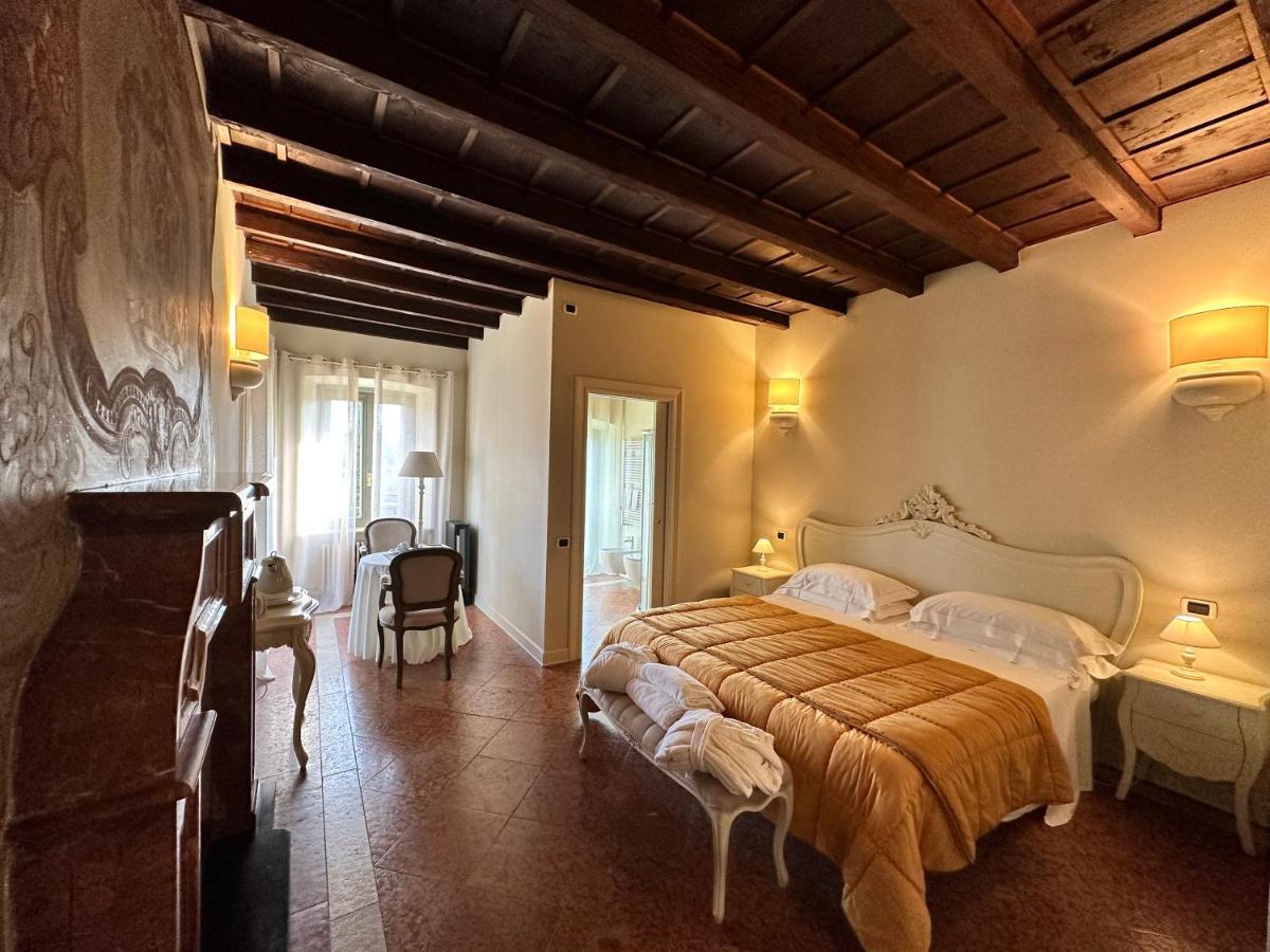 Galleria Imperiale Relais De Charme Сарнико Екстериор снимка